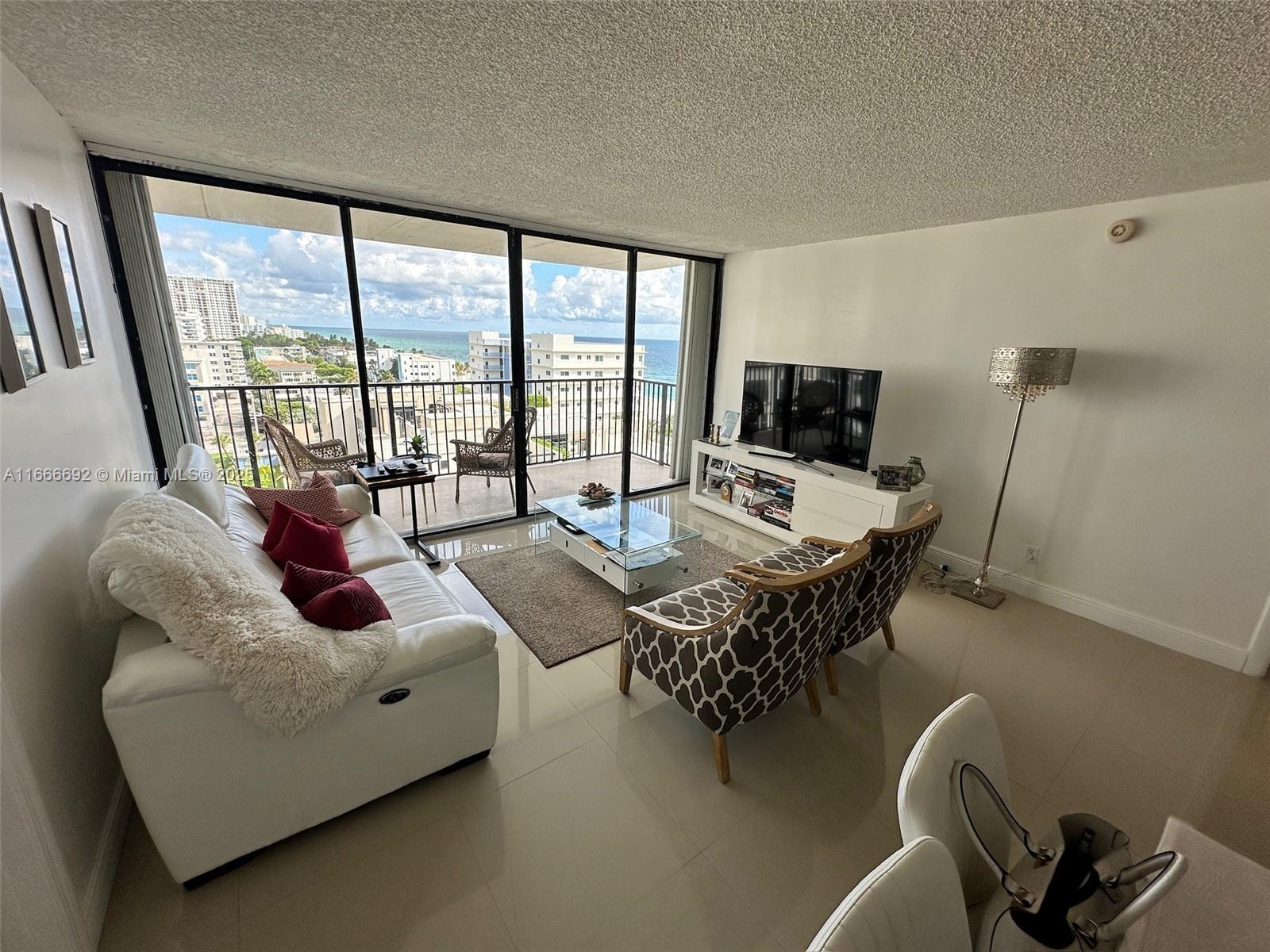 QUADOMAIN TOWER I AND IV - Residential