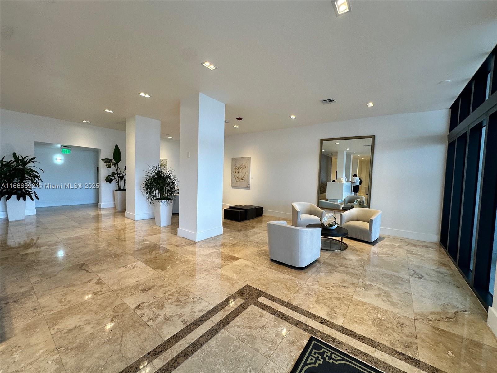 2201 S Ocean Dr 904