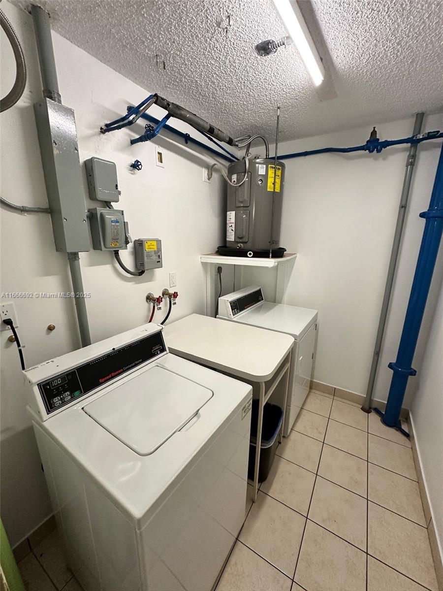 QUADOMAIN TOWER I AND IV - Residential