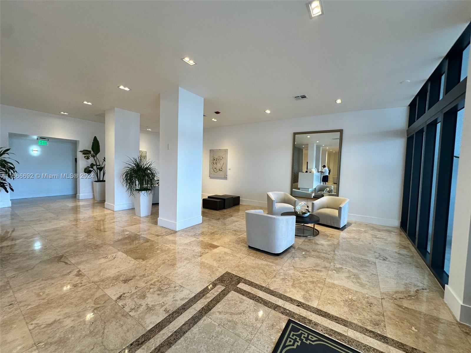2201 S Ocean Dr 904