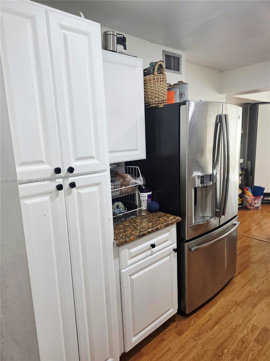 TRELLISES 2 CONDO - Residential