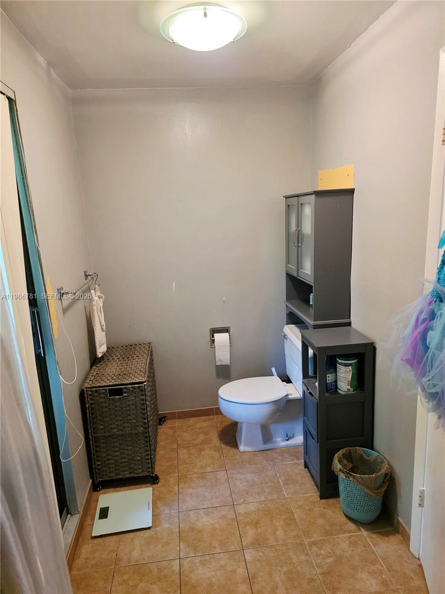 TRELLISES 2 CONDO - Residential