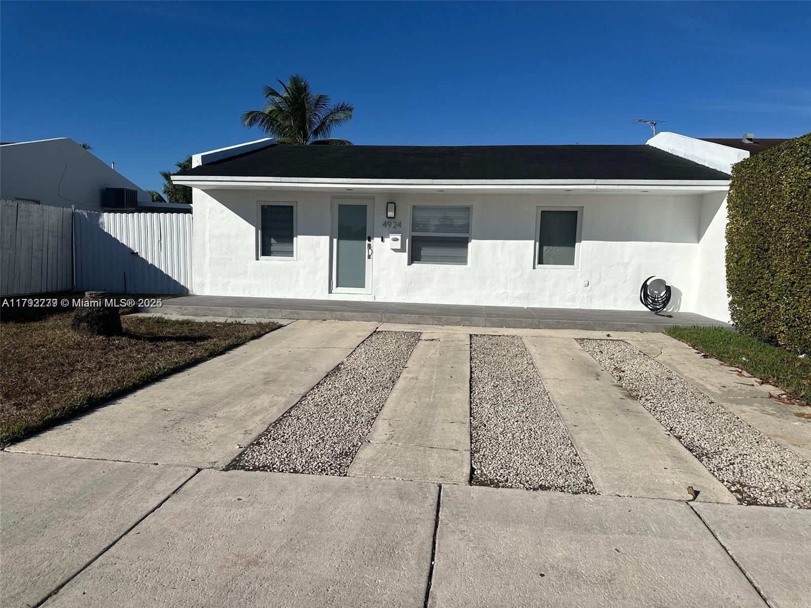 Rental Property at Address Not Disclosed, Miami, Broward County, Florida - Bedrooms: 3 
Bathrooms: 1  - $3,300 MO.