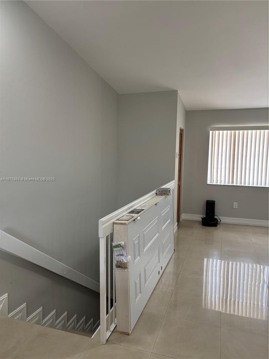 ALCAZAR VILLAS CONDO - Residential Lease