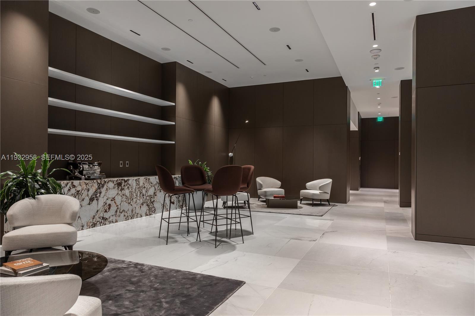 ASTON MARTIN RESIDENCES - Residential