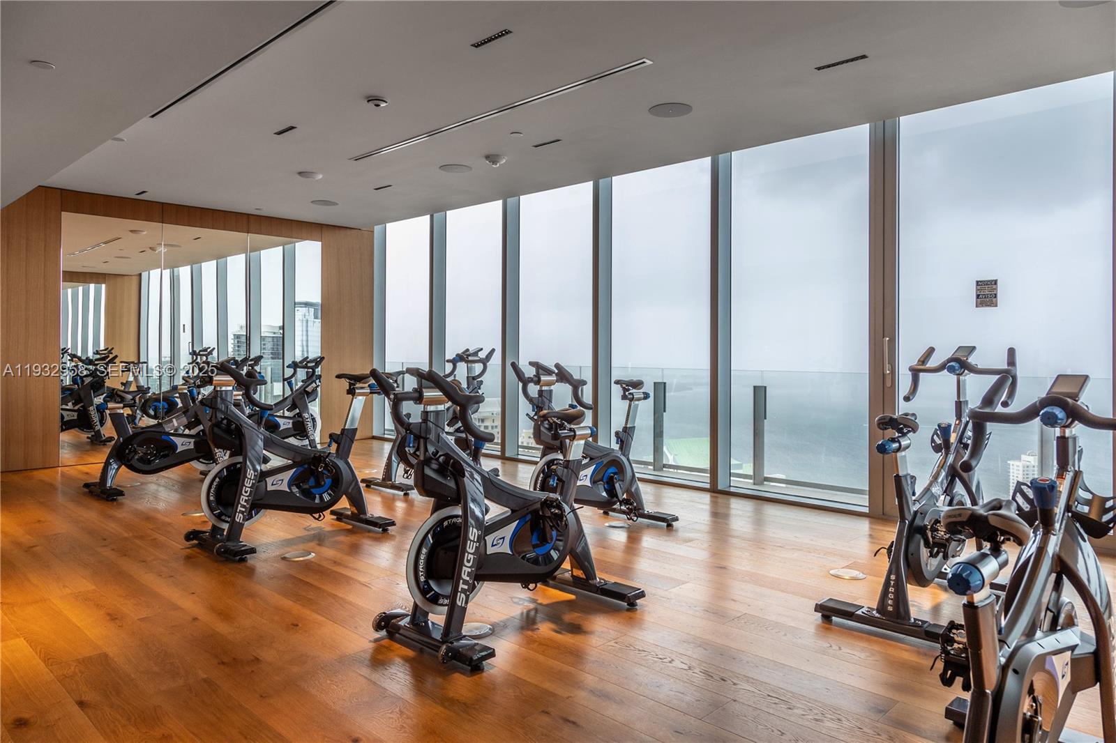 ASTON MARTIN RESIDENCES - Residential