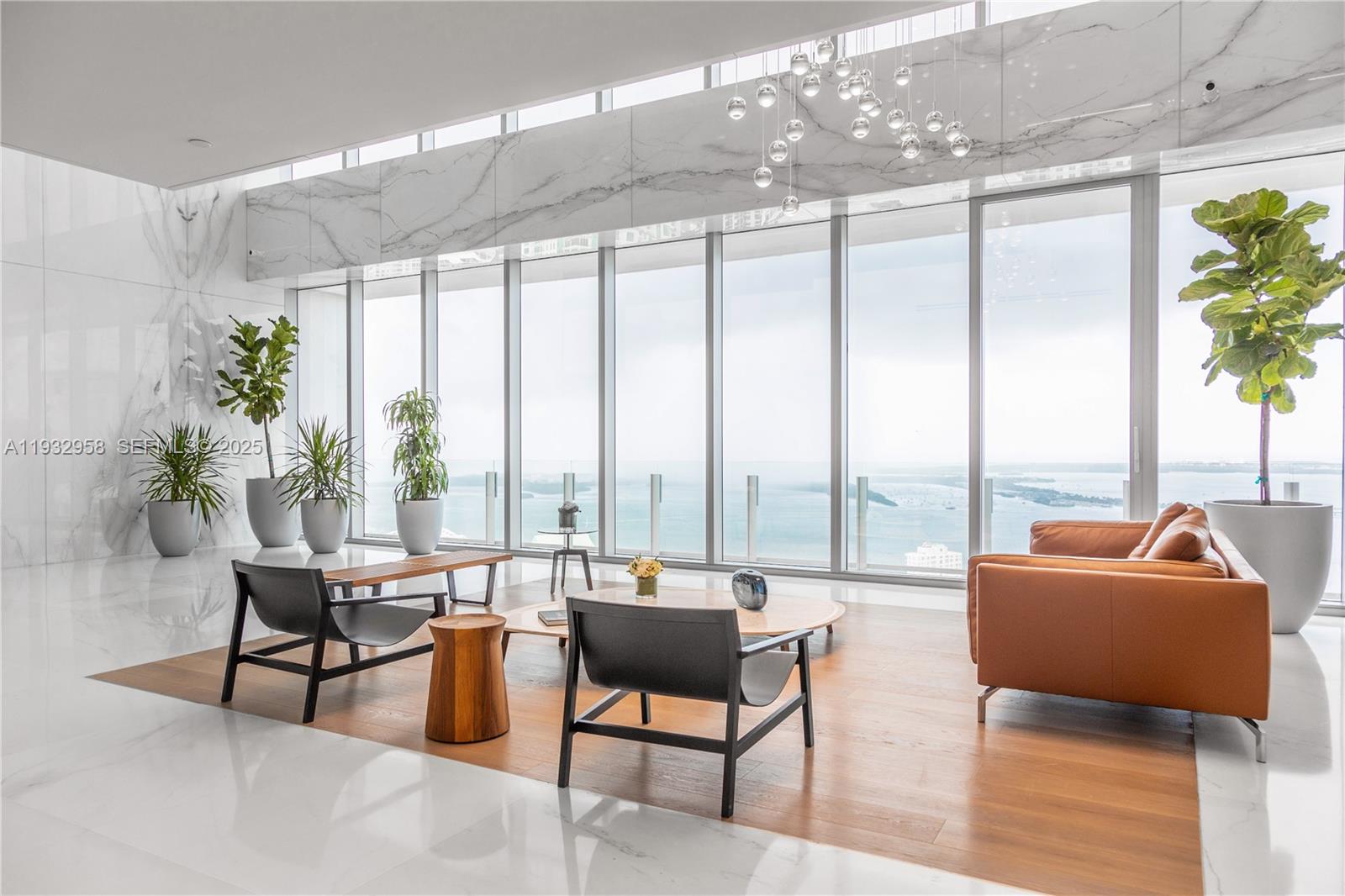 ASTON MARTIN RESIDENCES - Residential