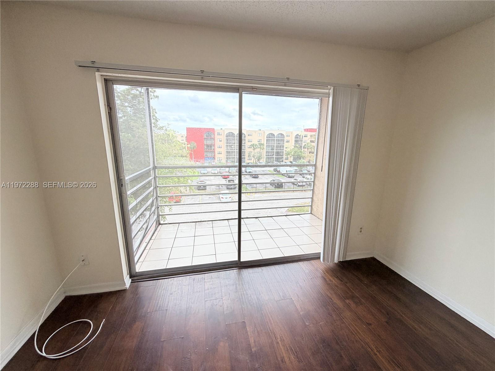 BROOKFIELD SQUARE CONDO - Residential