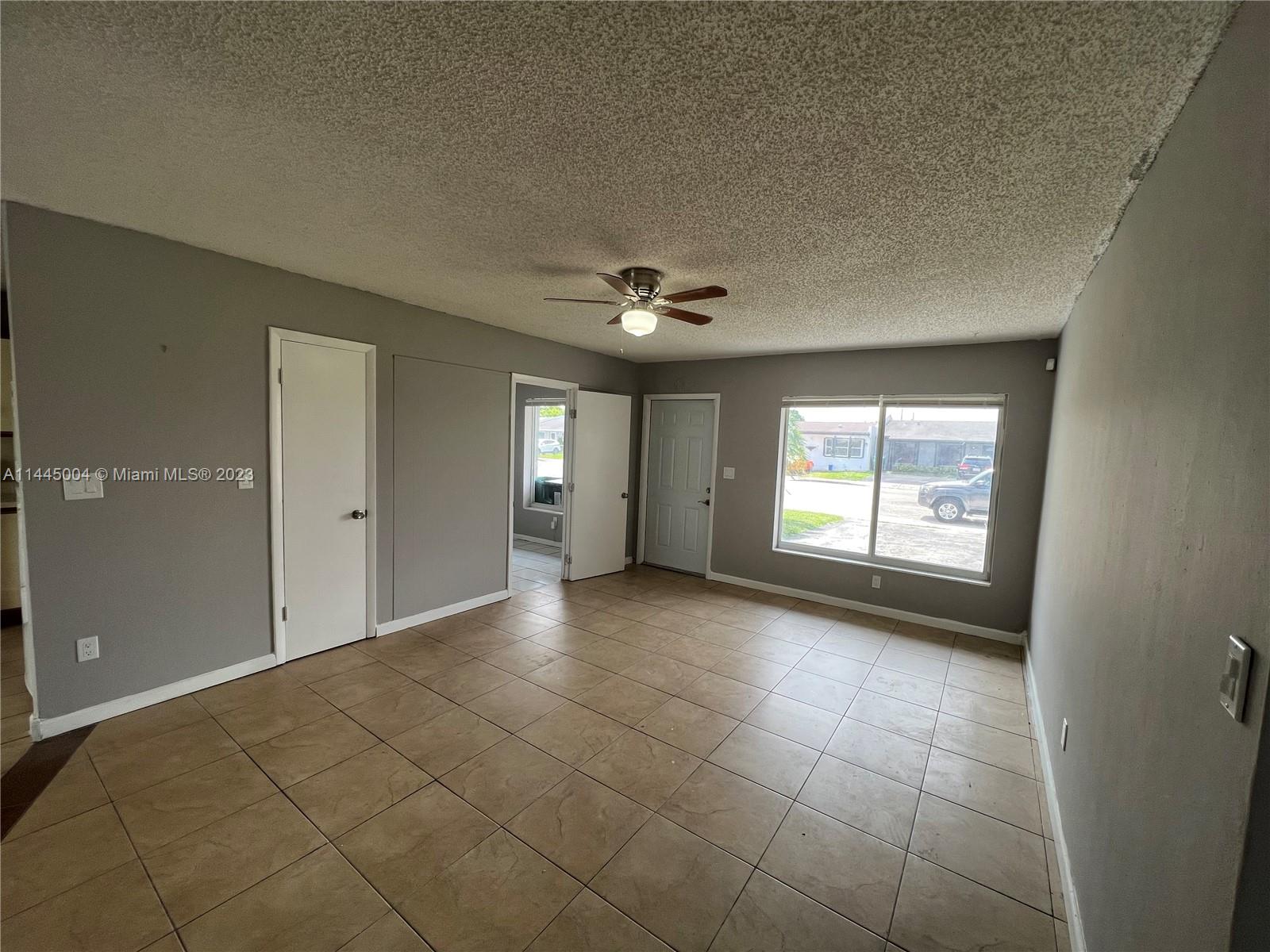 RICHMOND TOWNHOUSE - Residential Lease