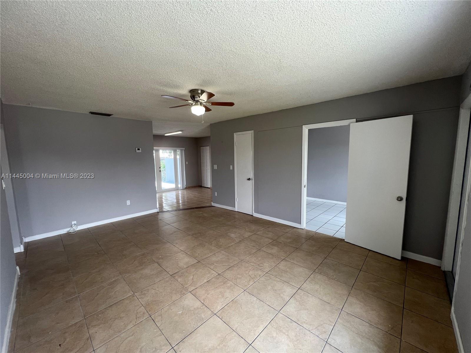 RICHMOND TOWNHOUSE - Residential Lease