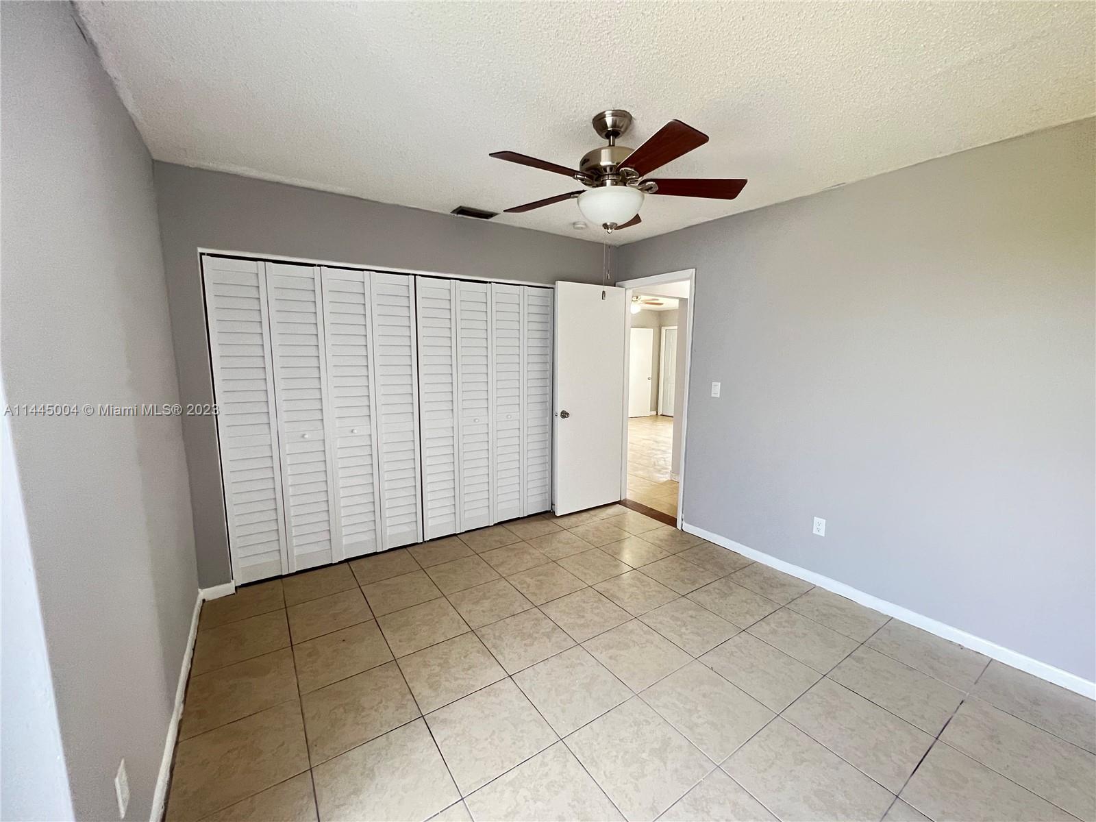 RICHMOND TOWNHOUSE - Residential Lease