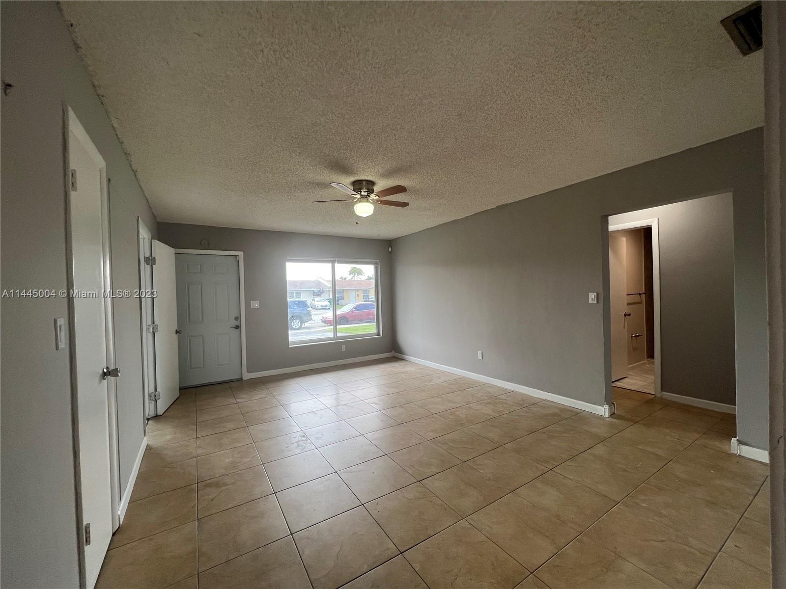 RICHMOND TOWNHOUSE - Residential Lease