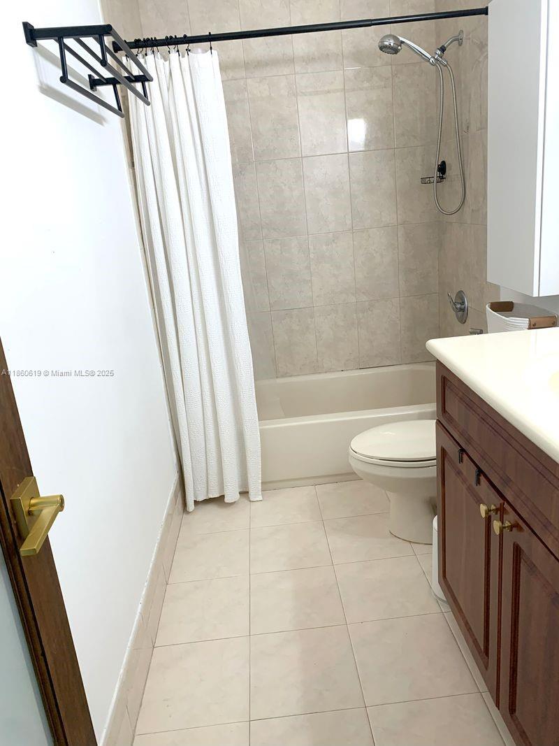 ENCLAVE AT WESTCHESTER - Residential