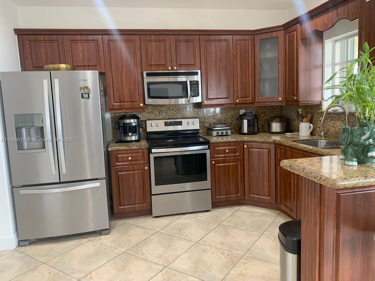 ENCLAVE AT WESTCHESTER - Residential