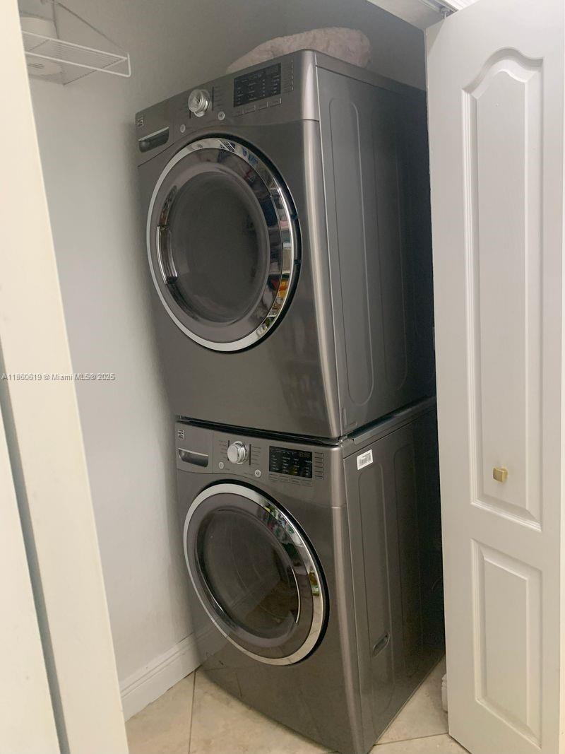 ENCLAVE AT WESTCHESTER - Residential