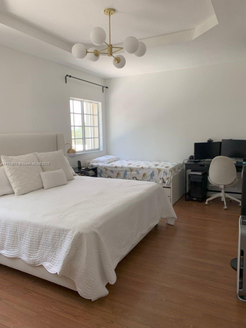 ENCLAVE AT WESTCHESTER - Residential