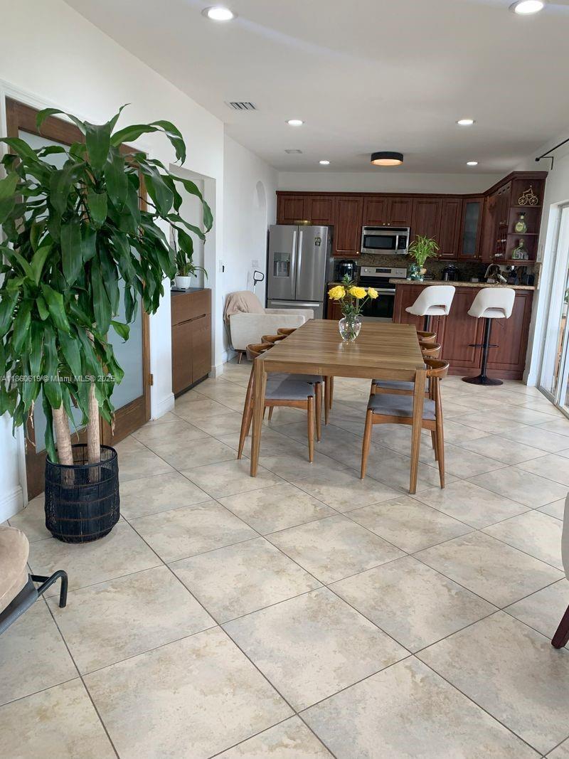 ENCLAVE AT WESTCHESTER - Residential