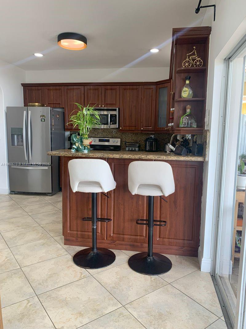 ENCLAVE AT WESTCHESTER - Residential