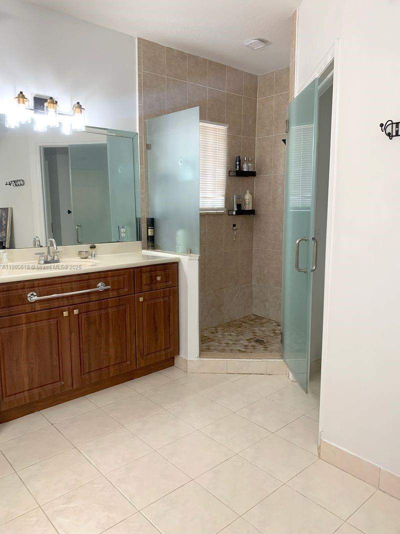 ENCLAVE AT WESTCHESTER - Residential