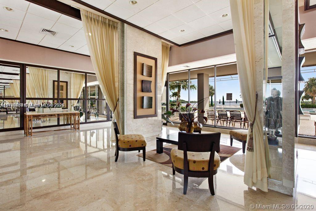 ARLEN HOUSE CONDO - Residential