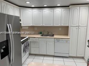 ARLEN HOUSE CONDO - Residential