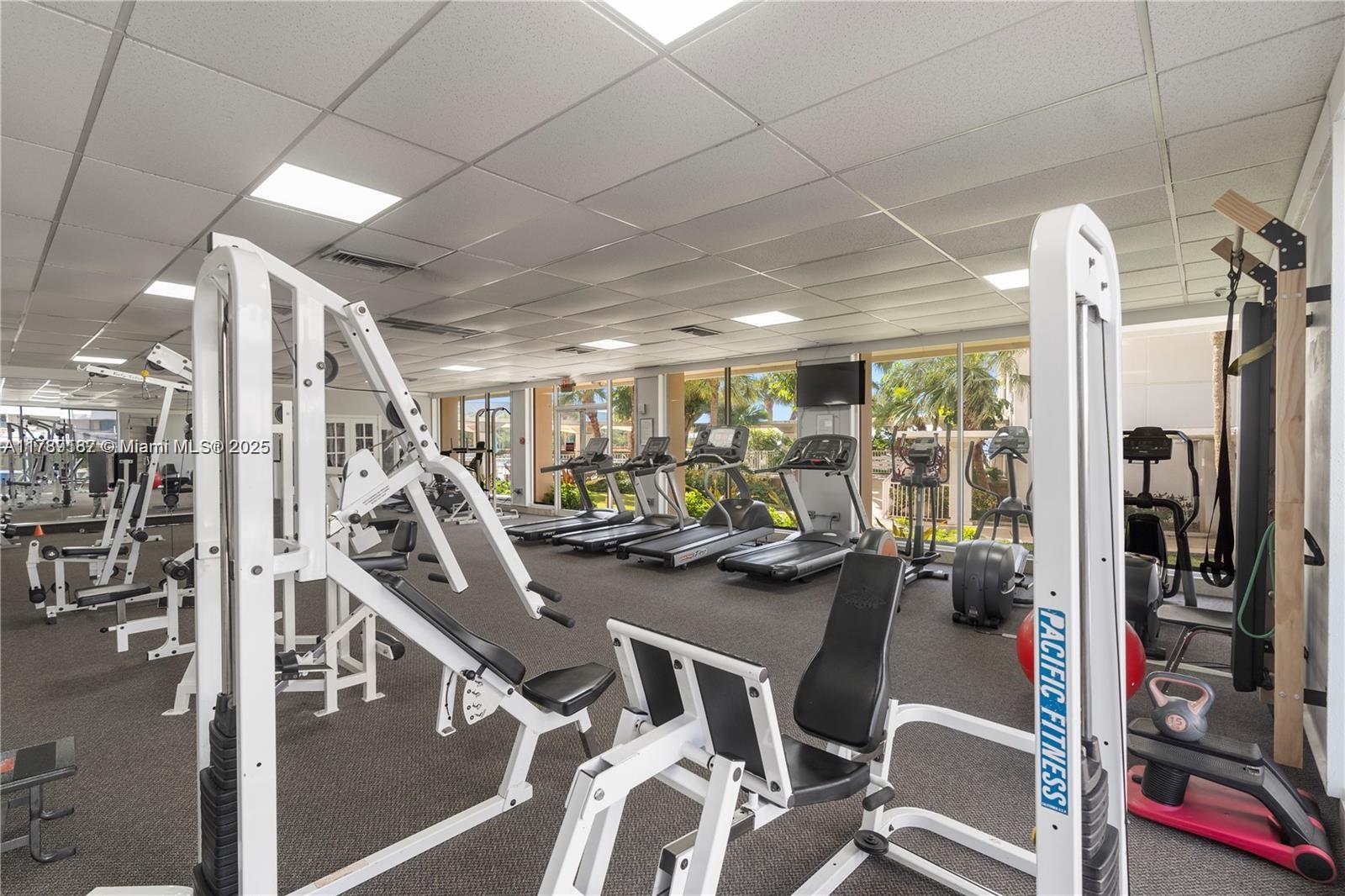 ARLEN HOUSE CONDO - Residential