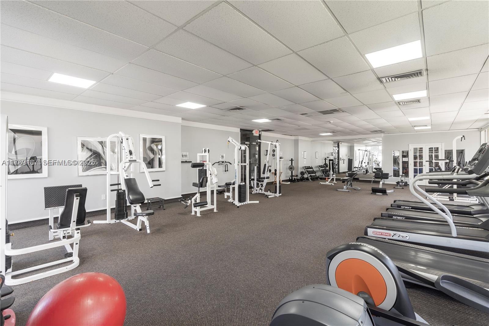 ARLEN HOUSE CONDO - Residential