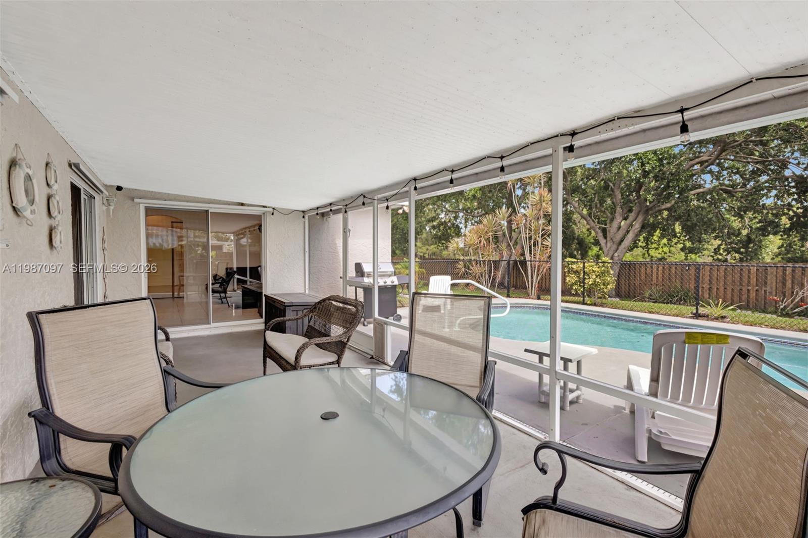 PORT ST LUCIE SECTION 33 - Residential