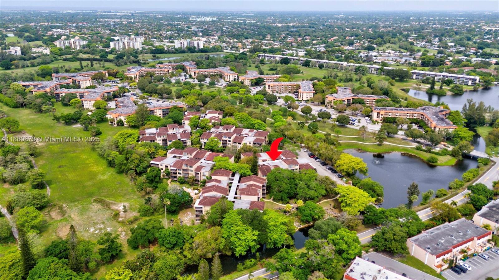 FALLS OF INVERRARY - Residential