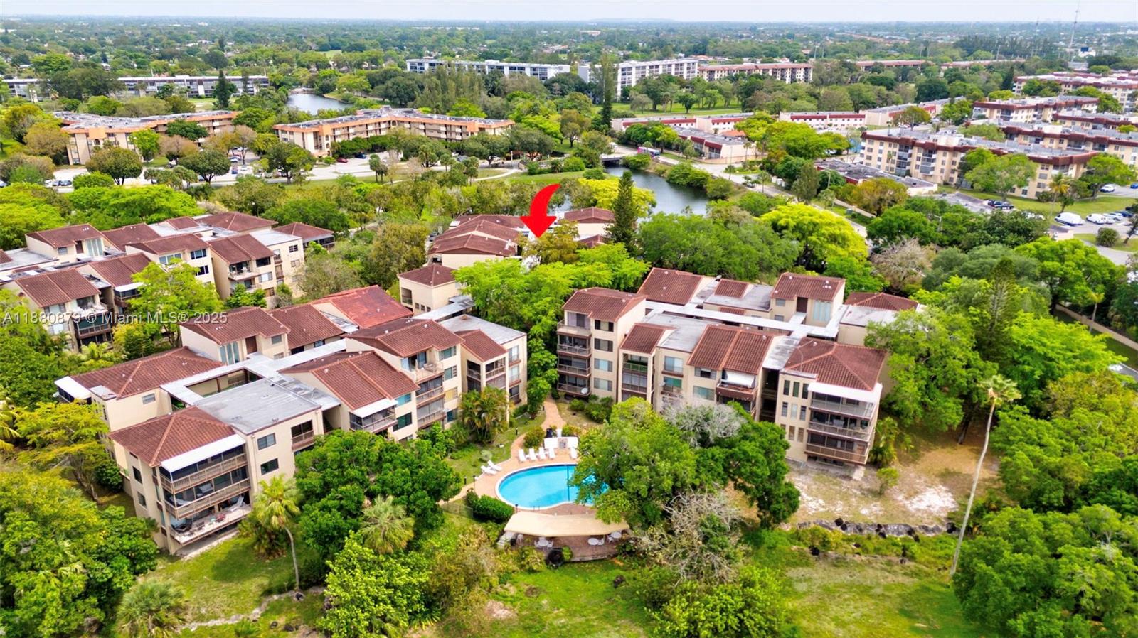 FALLS OF INVERRARY - Residential