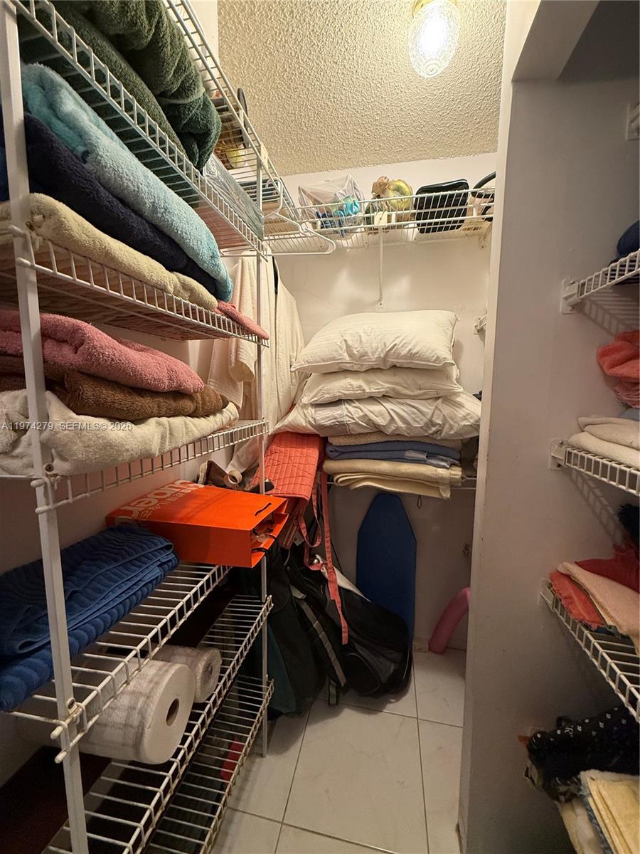 OCEANVIEW PARK CONDO - Residential