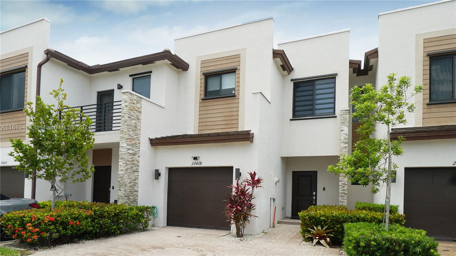 Property for Sale at 20428 Ne 2nd Ct, Miami, Broward County, Florida - Bedrooms: 3 
Bathrooms: 3  - $550,000