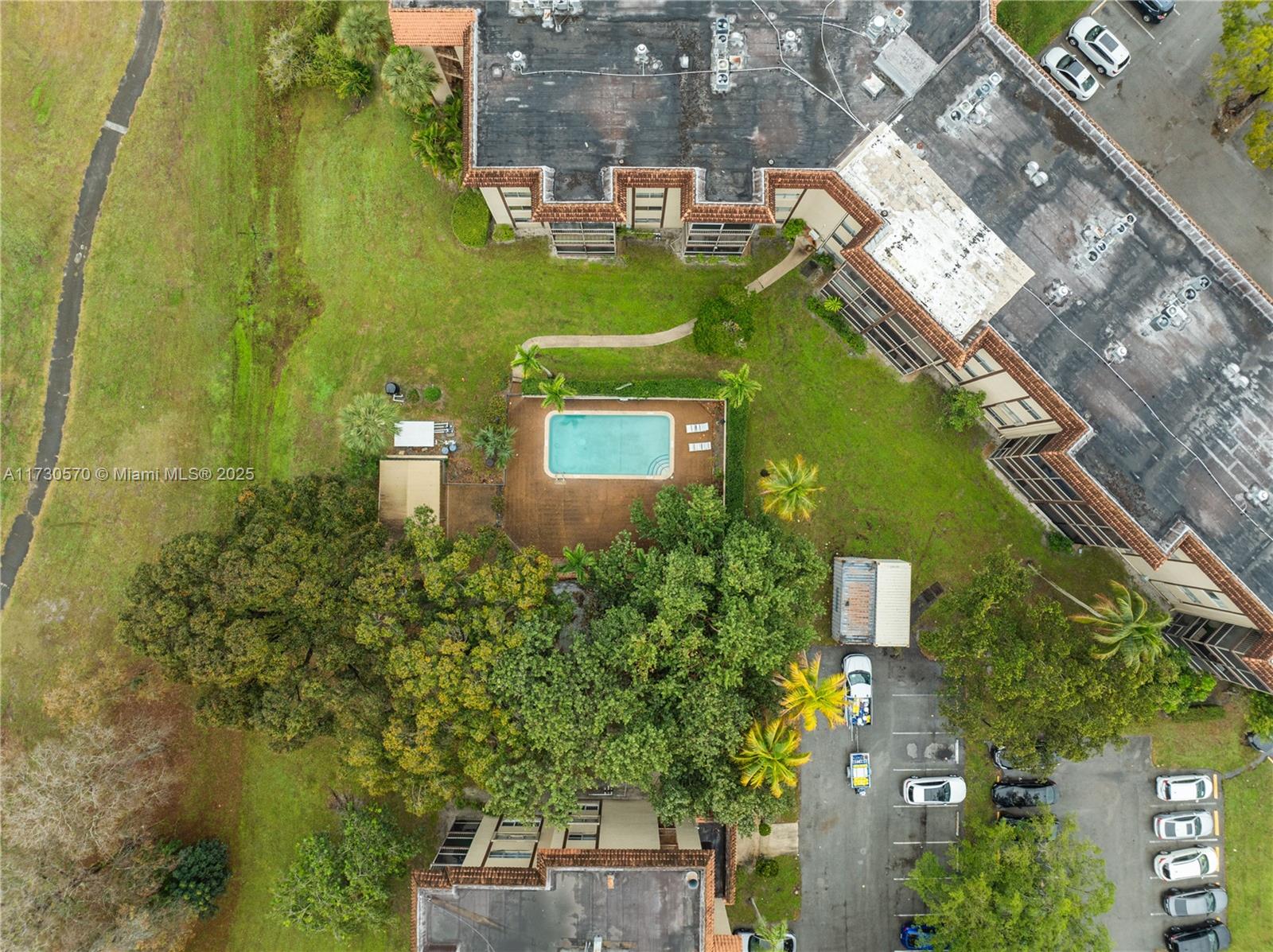INVERRARY COUNTRY CLUB - Residential