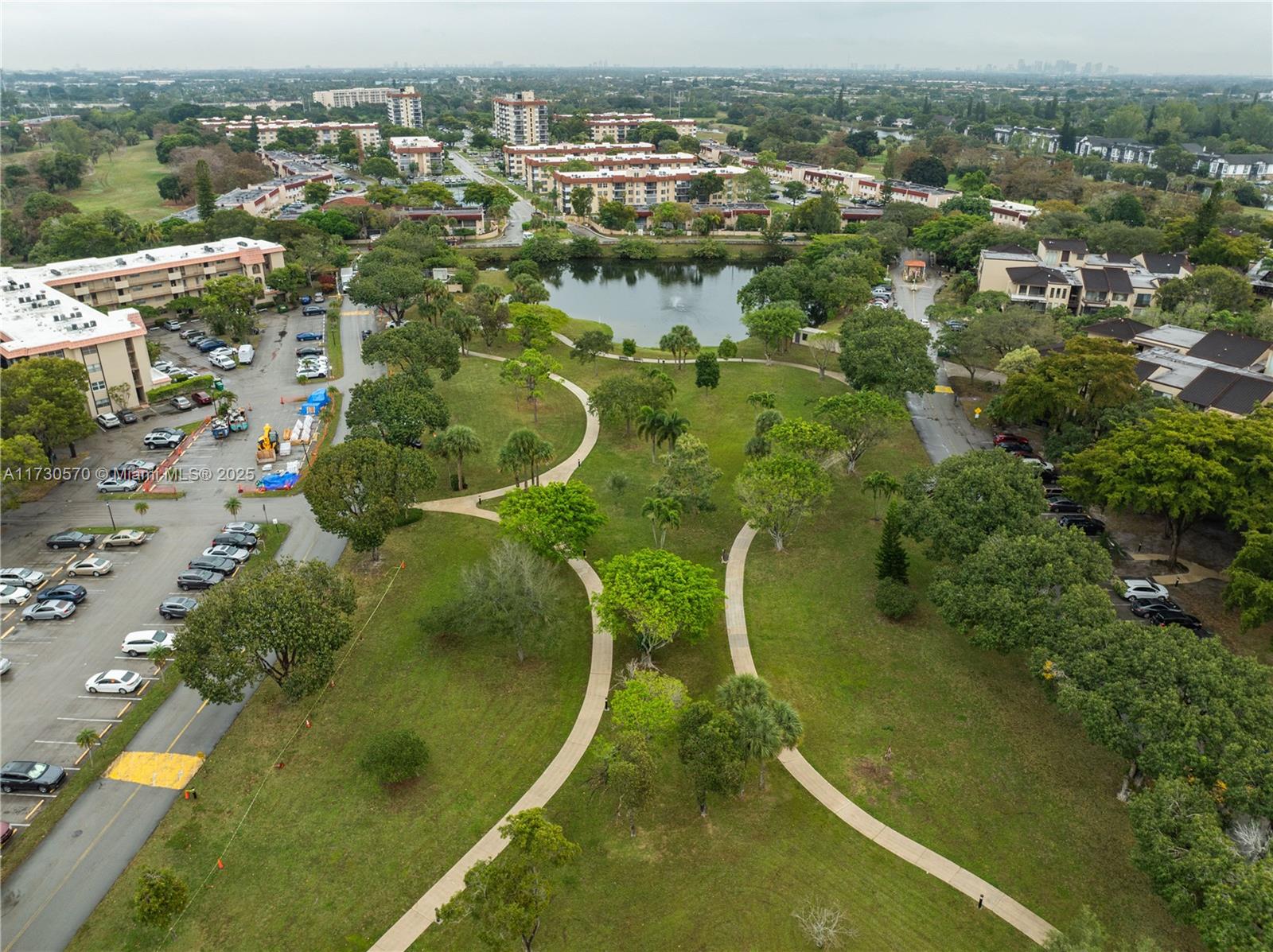INVERRARY COUNTRY CLUB - Residential