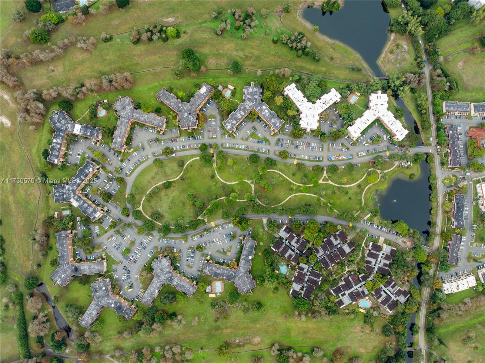 INVERRARY COUNTRY CLUB - Residential