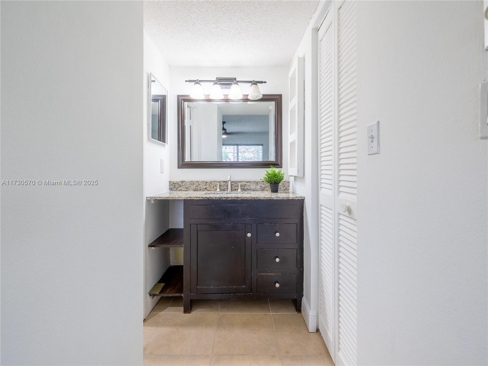 INVERRARY COUNTRY CLUB - Residential