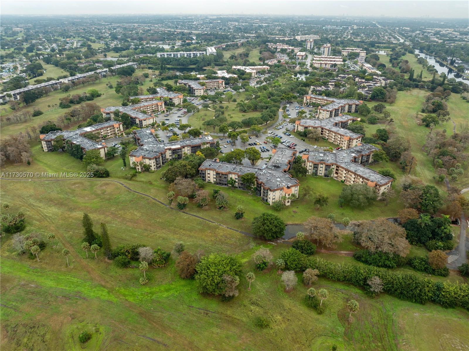 INVERRARY COUNTRY CLUB - Residential