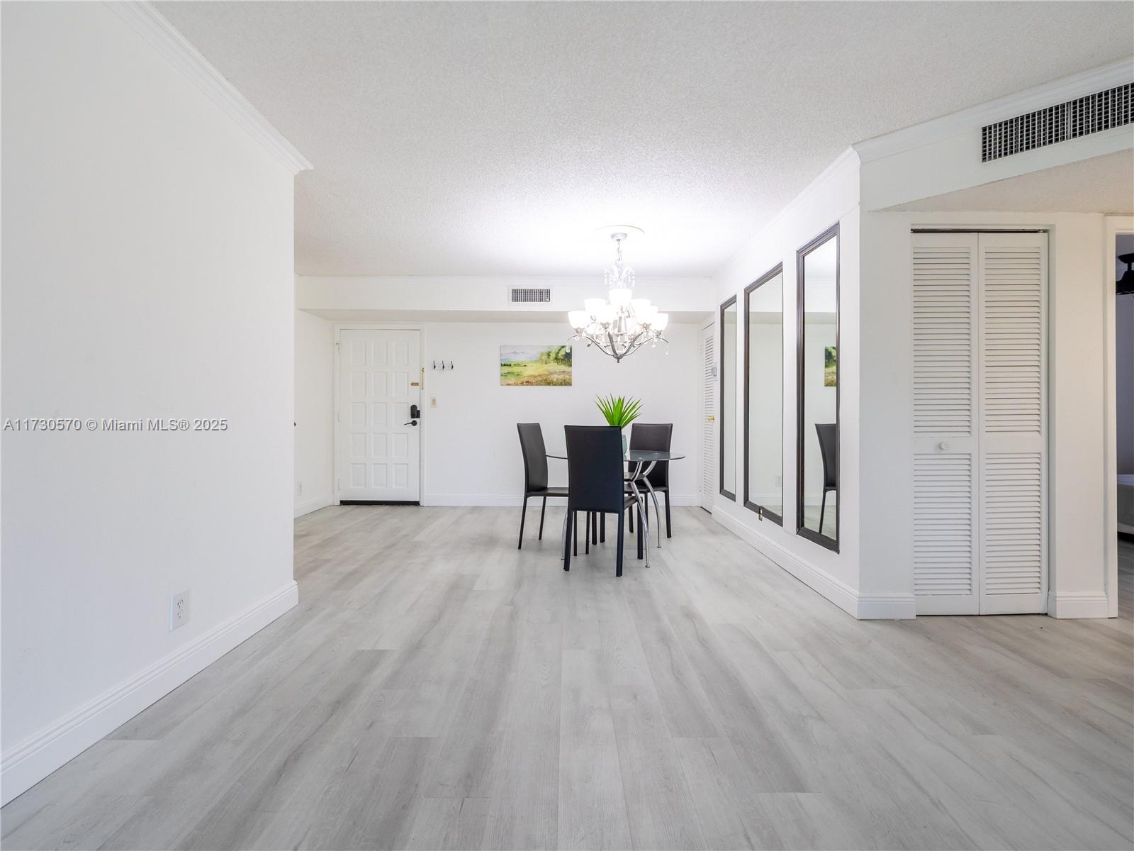 INVERRARY COUNTRY CLUB - Residential