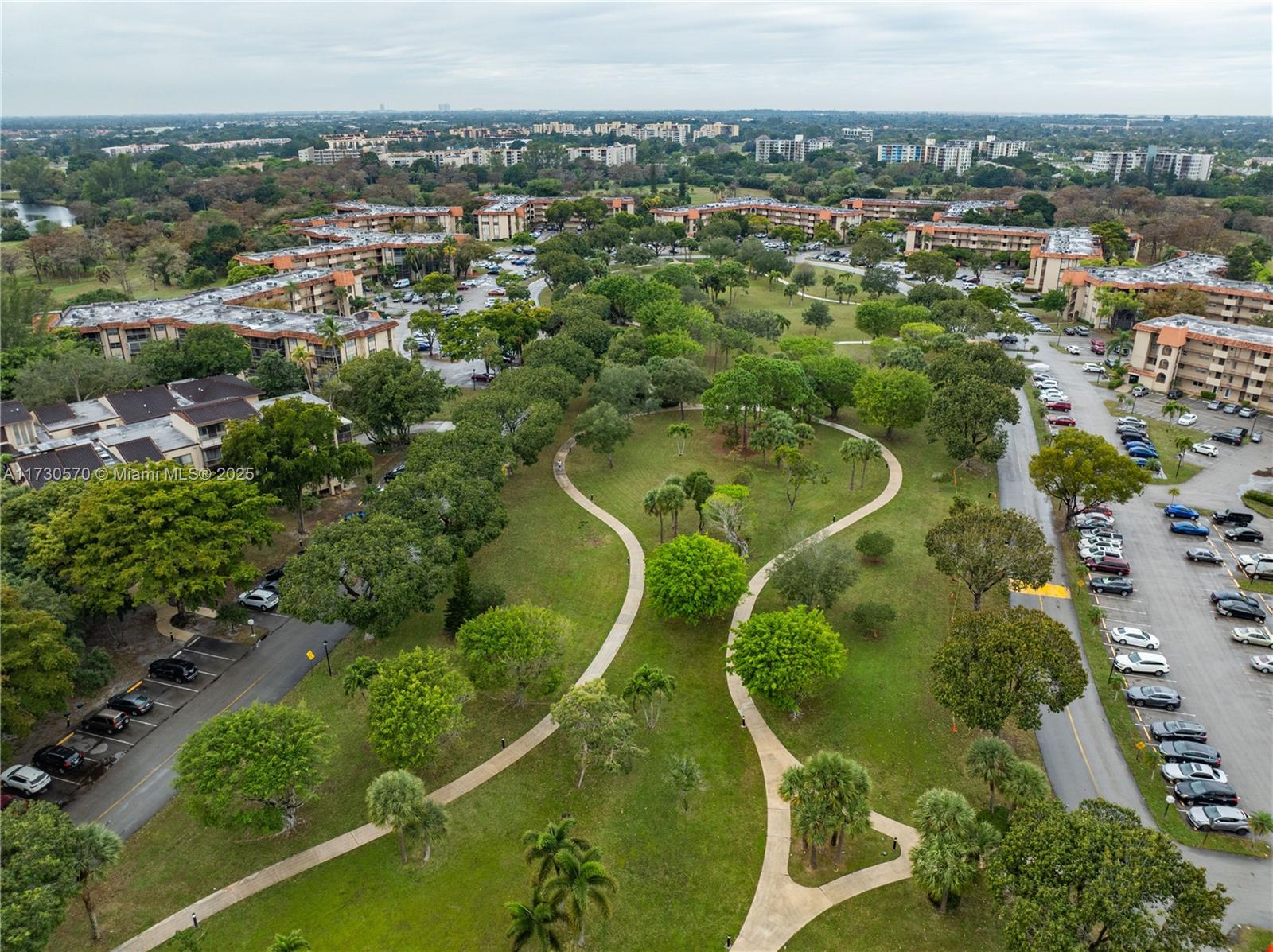 INVERRARY COUNTRY CLUB - Residential