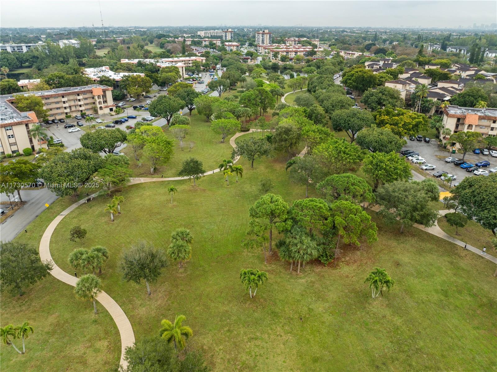 INVERRARY COUNTRY CLUB - Residential