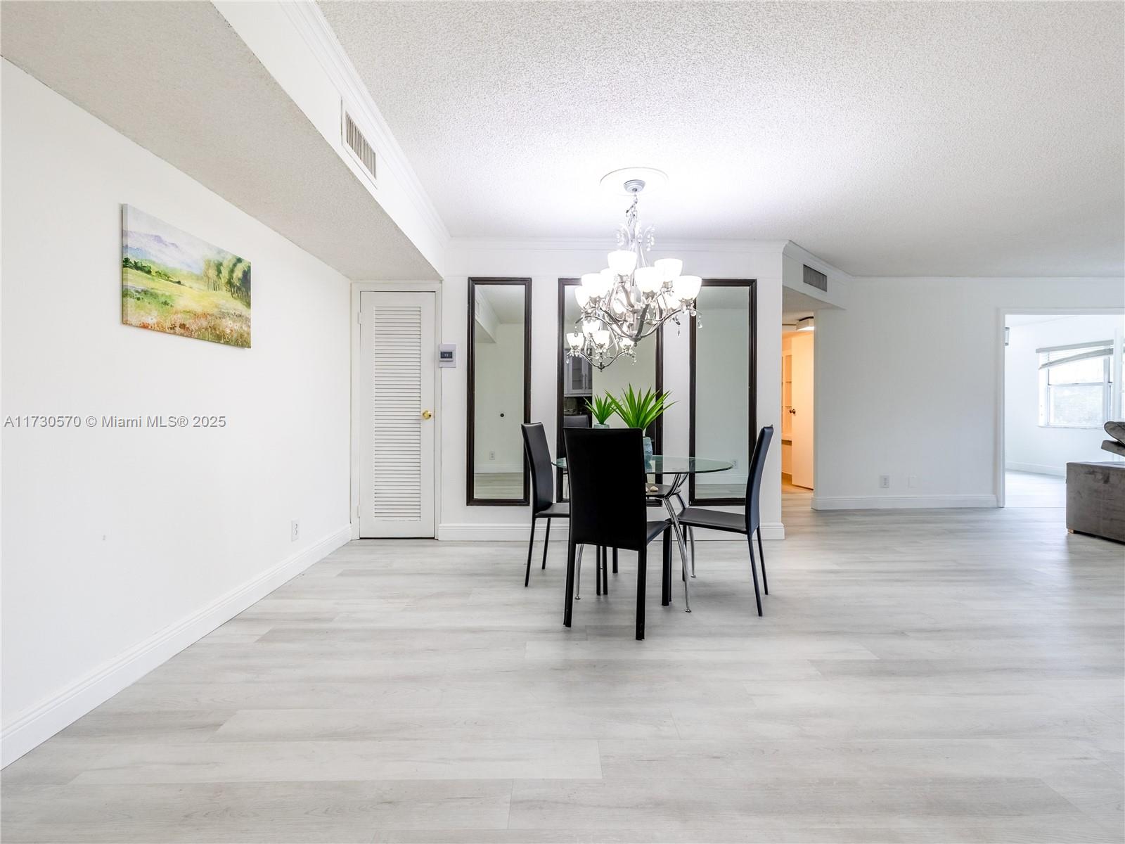 INVERRARY COUNTRY CLUB - Residential