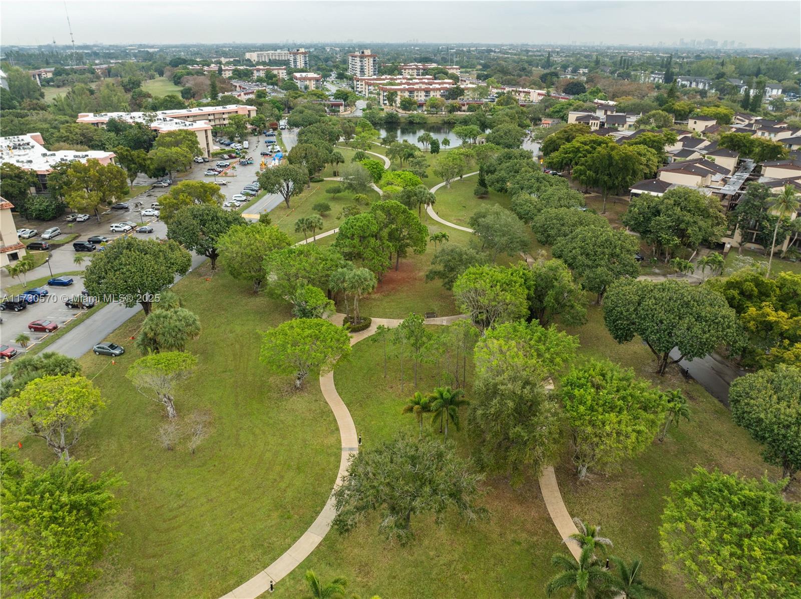 INVERRARY COUNTRY CLUB - Residential
