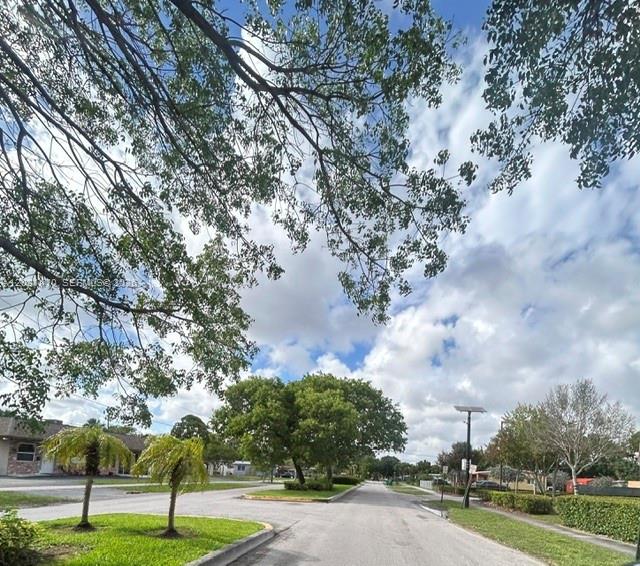BROWARD MANOR - Residential