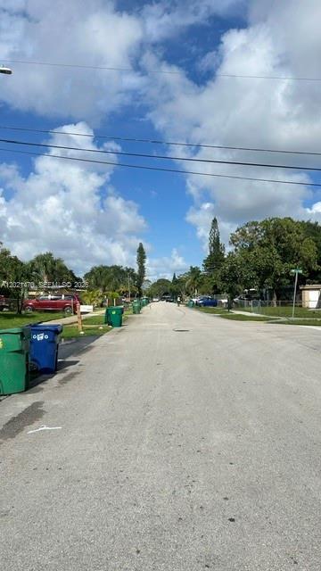 BROWARD MANOR - Residential