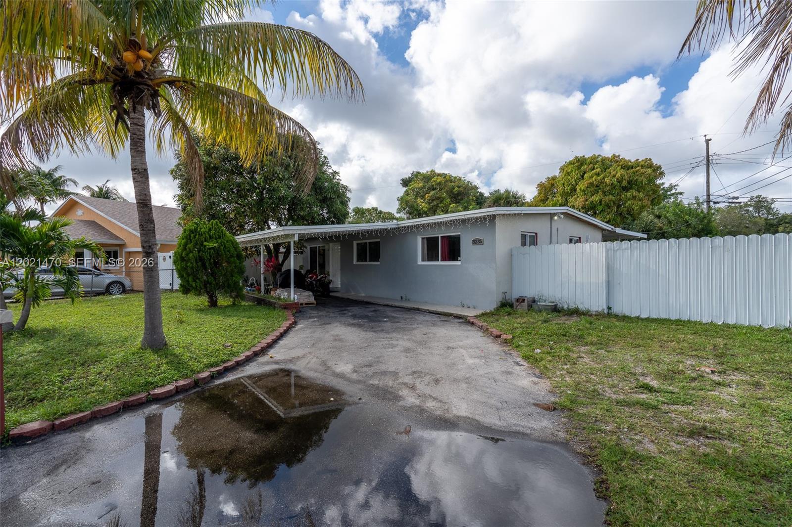 BROWARD MANOR - Residential