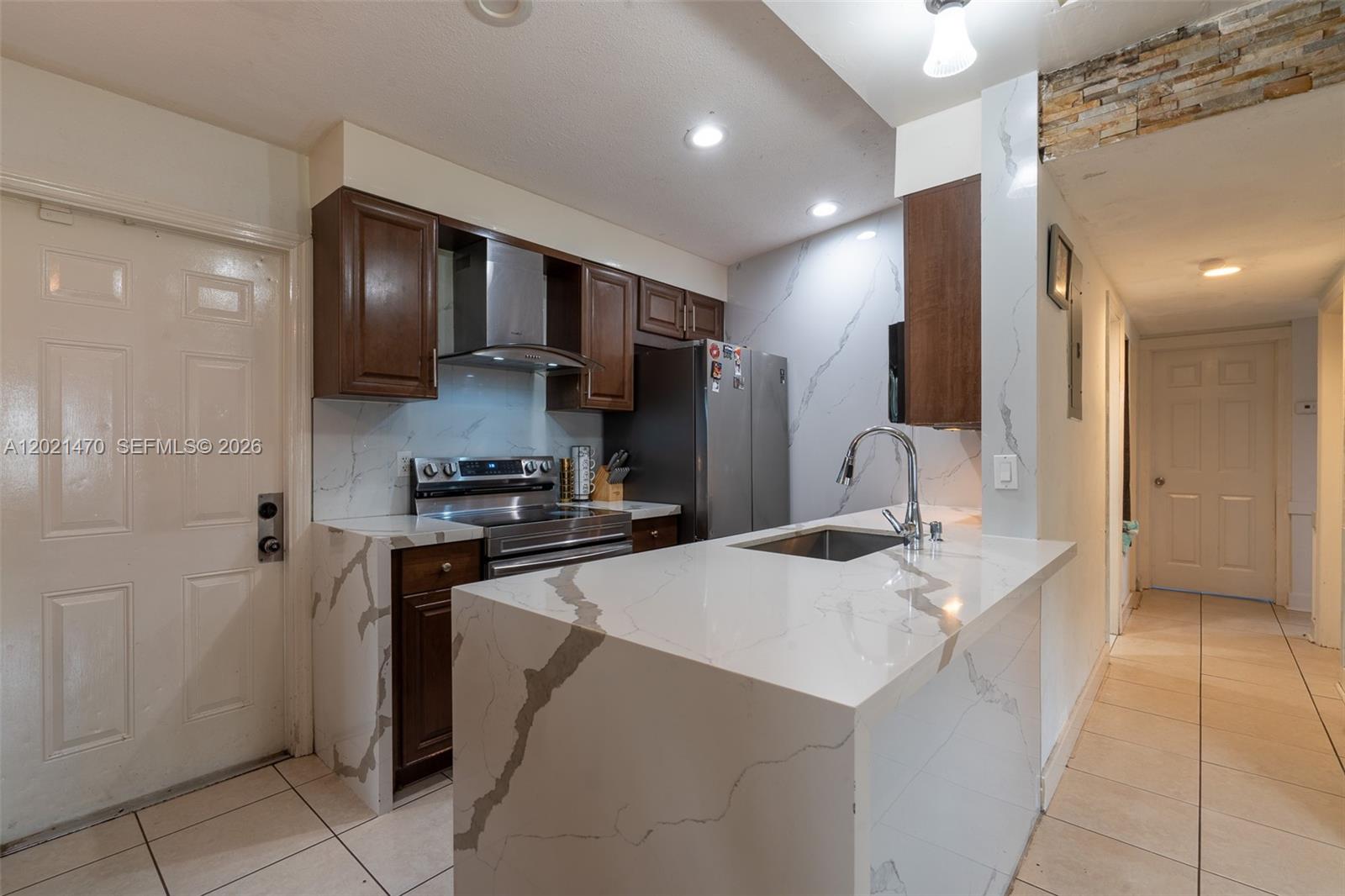 BROWARD MANOR - Residential