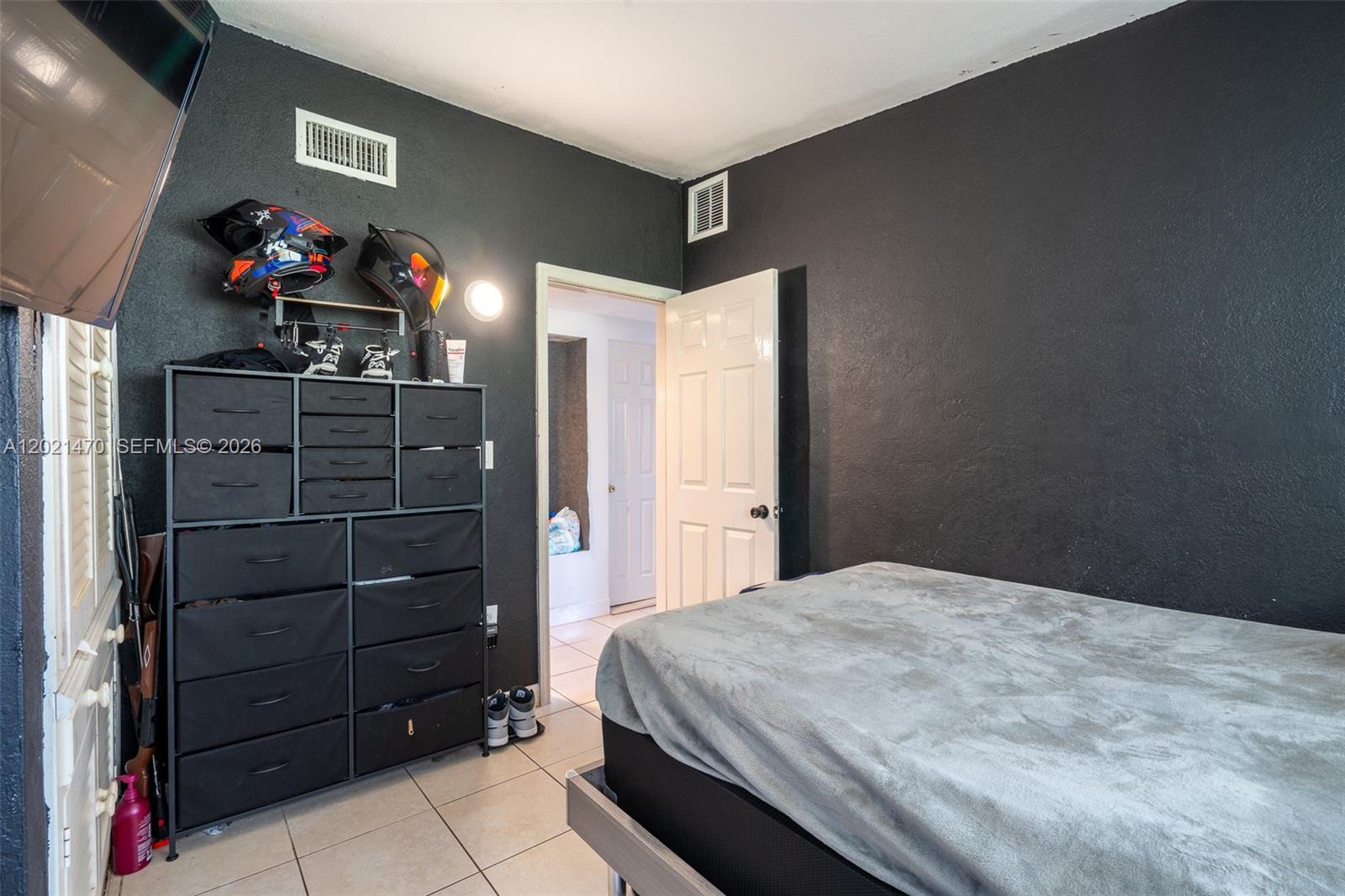 BROWARD MANOR - Residential