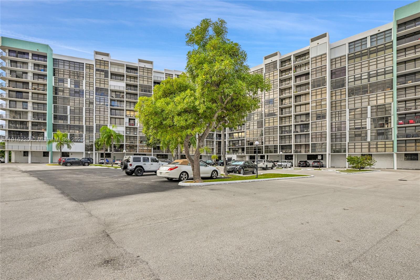 TOWERS OF OCEANVIEW EAST - Residential