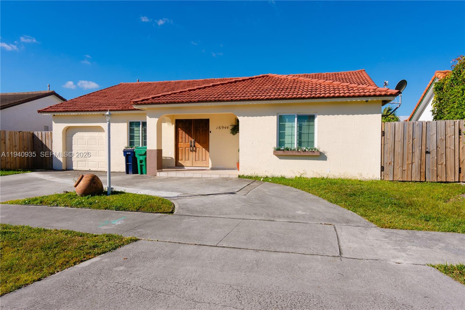 MONACO ESTATES 1ST ADDN - Residential