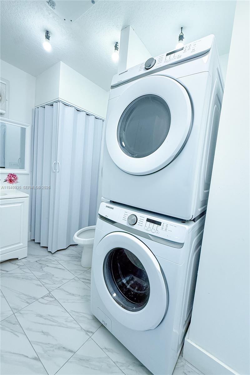 MONACO ESTATES 1ST ADDN - Residential